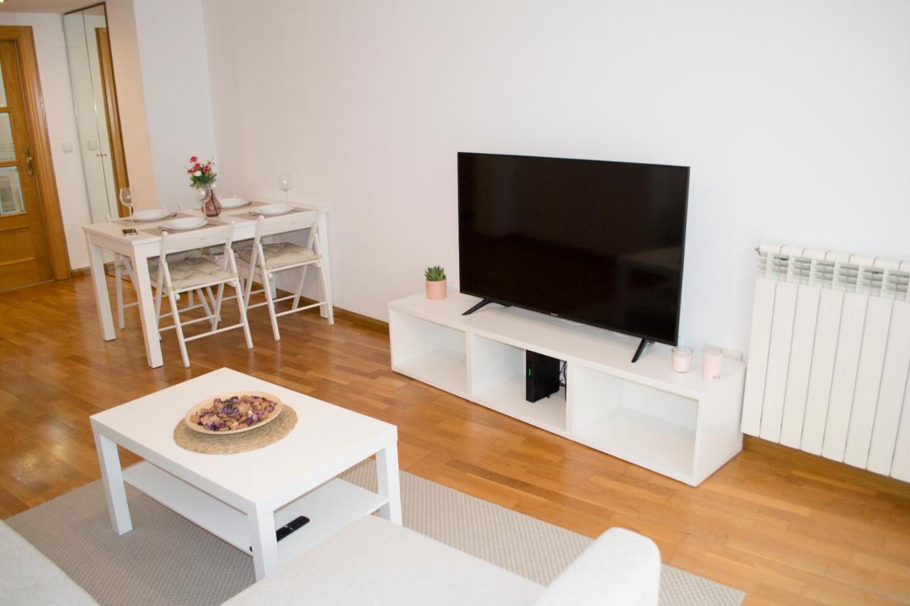 Apartamenticos Torrenueva I Zaragoza Ngoại thất bức ảnh
