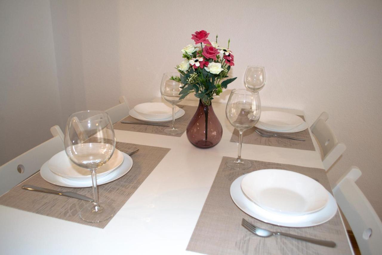 Apartamenticos Torrenueva I Zaragoza Ngoại thất bức ảnh